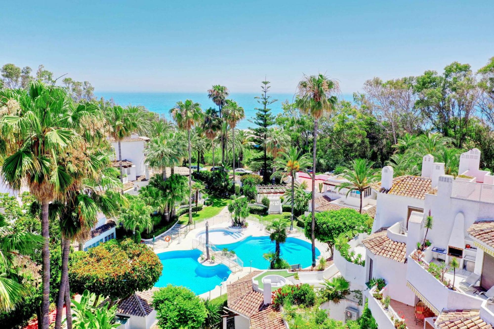 1104 First Line Beach Apartment Golden Beach Pool Marbella Bagian luar foto