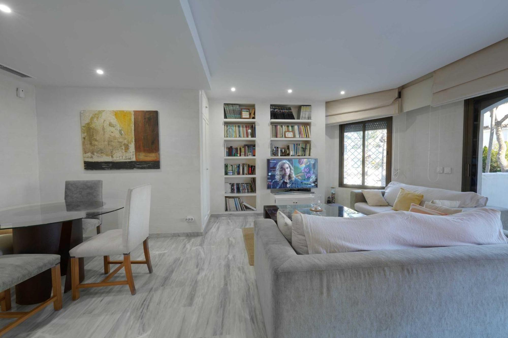 1104 First Line Beach Apartment Golden Beach Pool Marbella Bagian luar foto