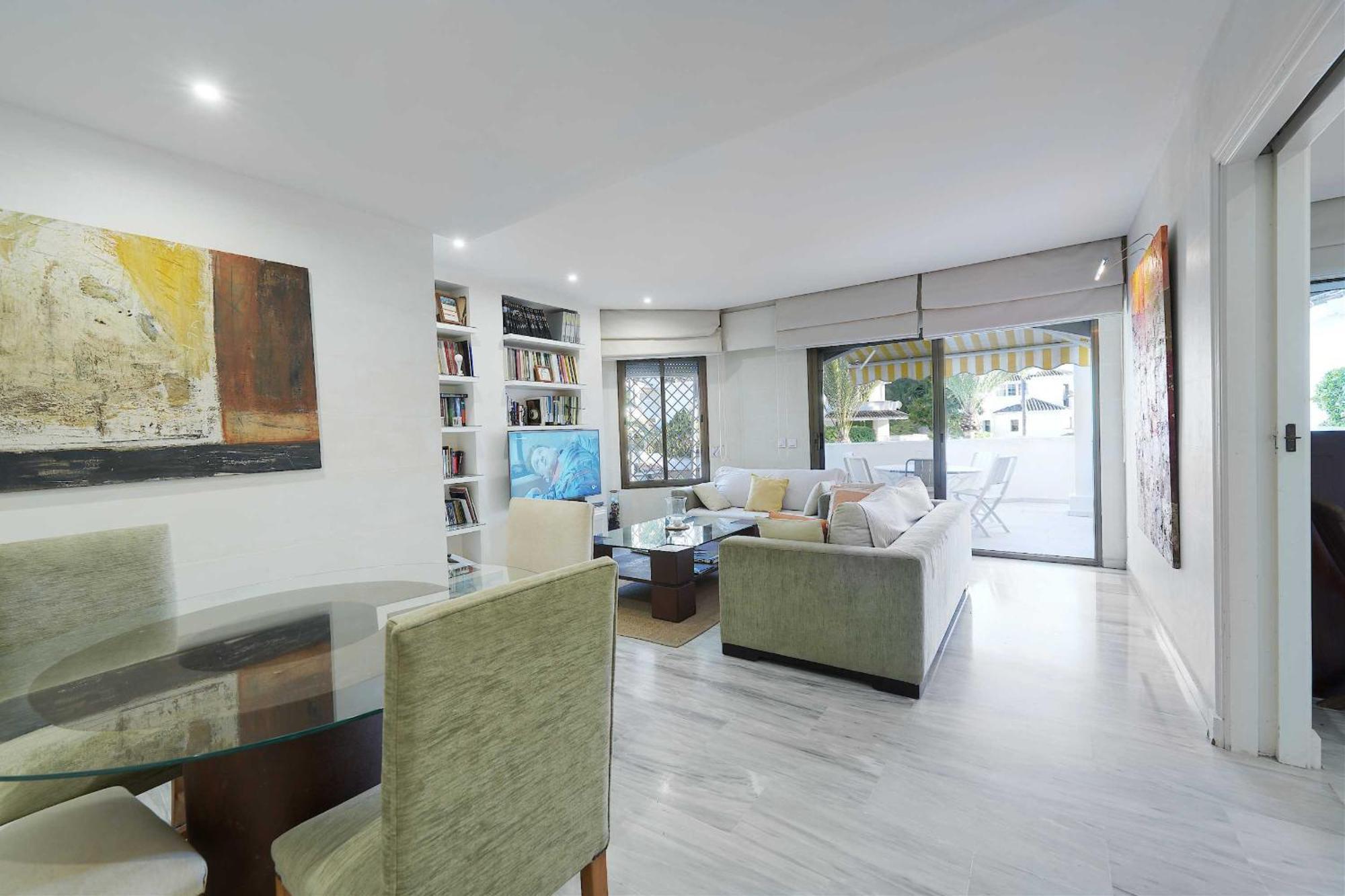 1104 First Line Beach Apartment Golden Beach Pool Marbella Bagian luar foto