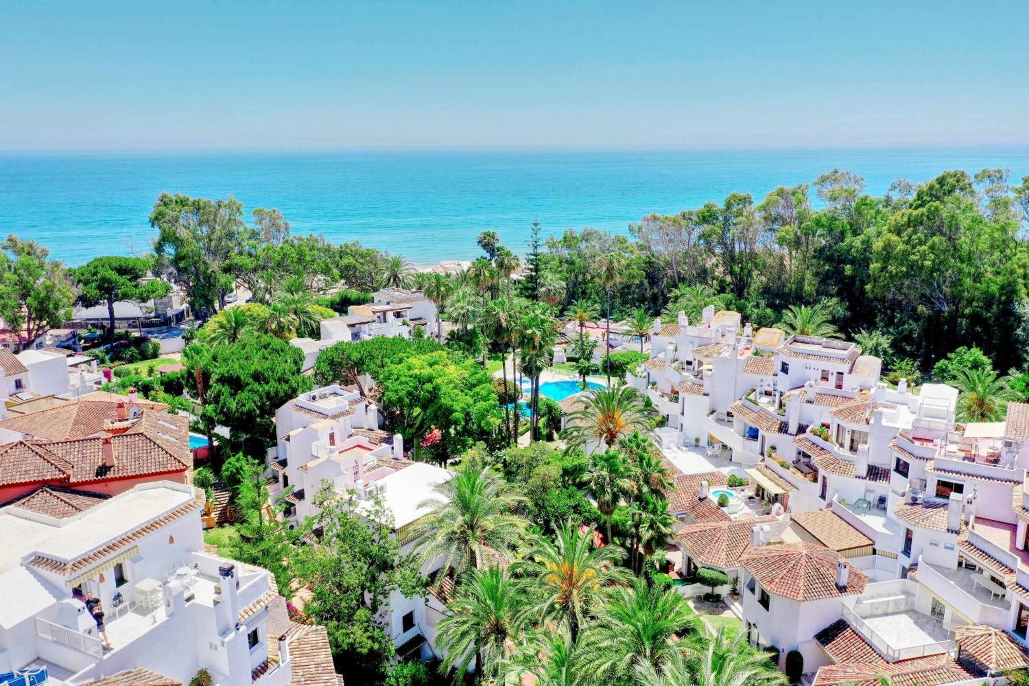 1104 First Line Beach Apartment Golden Beach Pool Marbella Bagian luar foto
